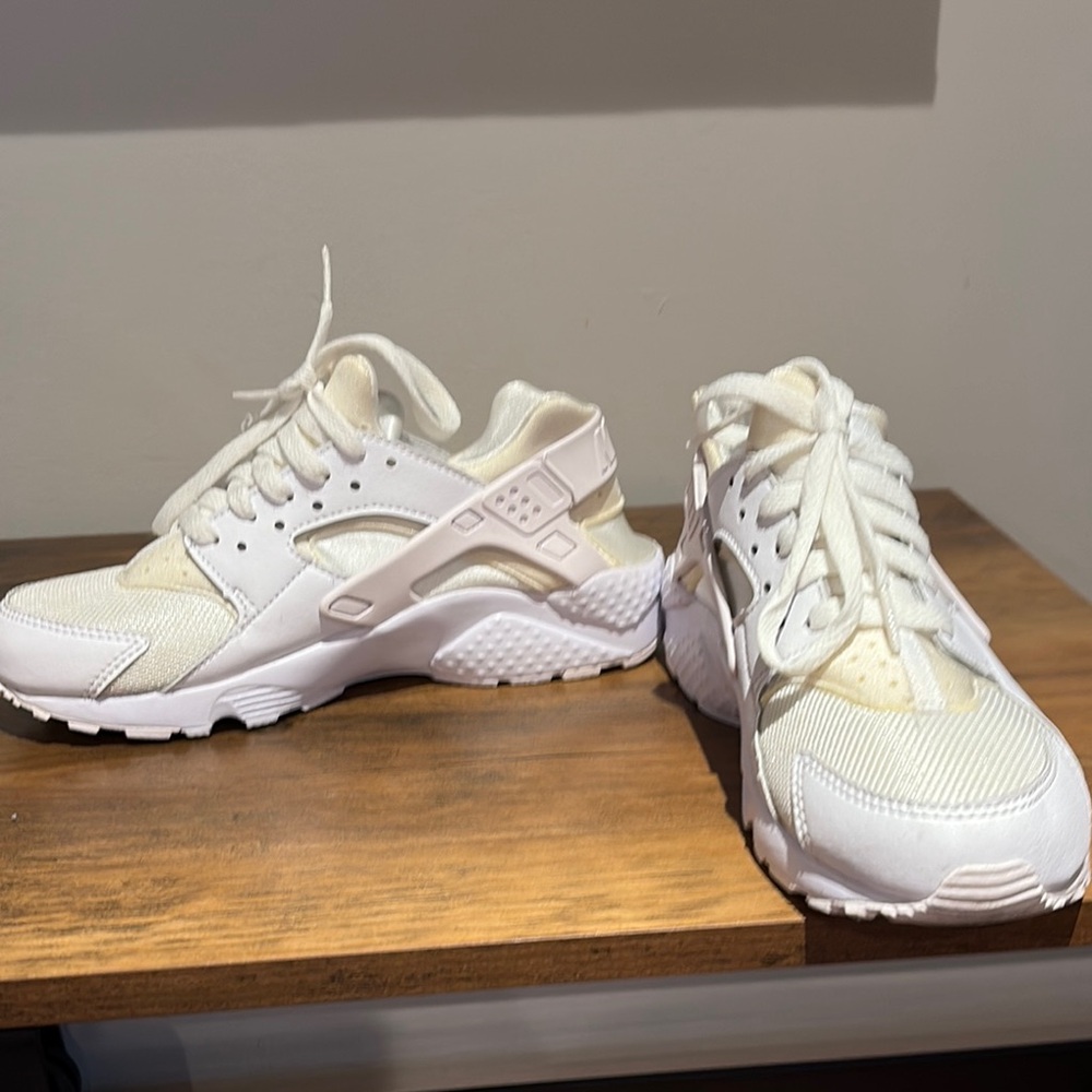 White Athletic Nike Sneakers - Picture 11 of 12